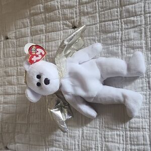 Hallo 2 baby angel bear